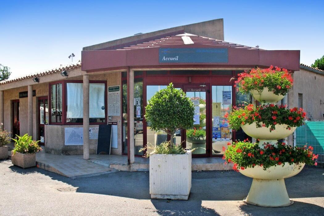 Le Soleou Hotel Пор-ла-Нувел Екстериор снимка